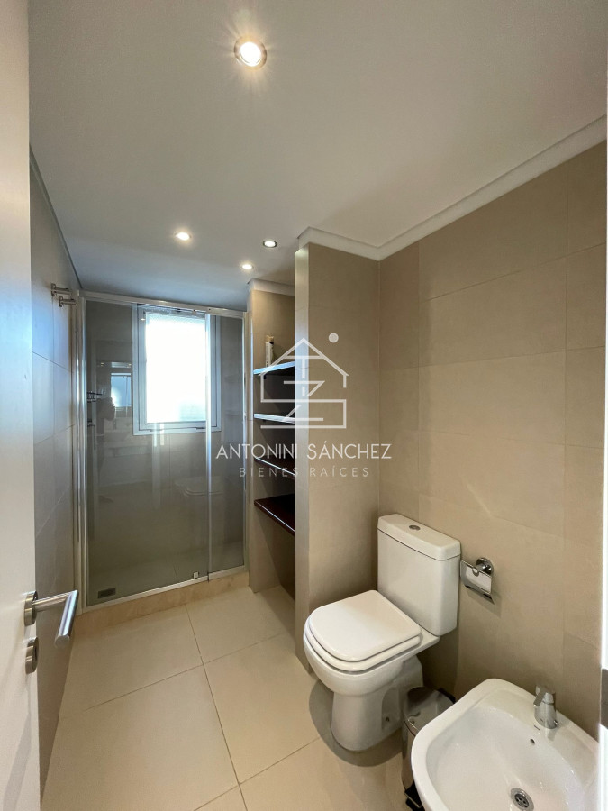 Apartamento ID.1804 - Apartamento en alquiler anual en Punta del Este 