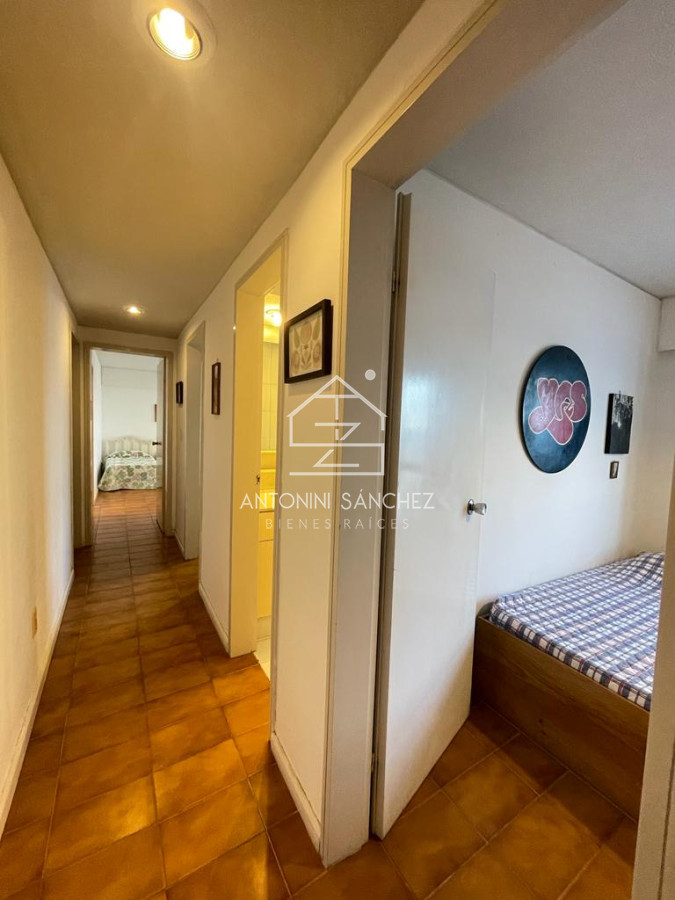 Apartamento ID.1274 - Apartamento en torre de categoría 