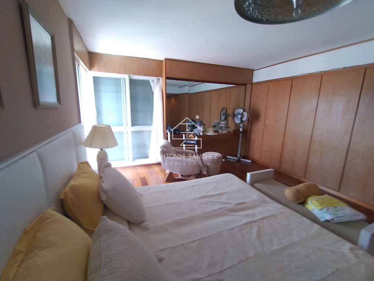 Apartamento ID.1273 - apartamento en zona de Peninsula  con hermosa vista a playa brava 
