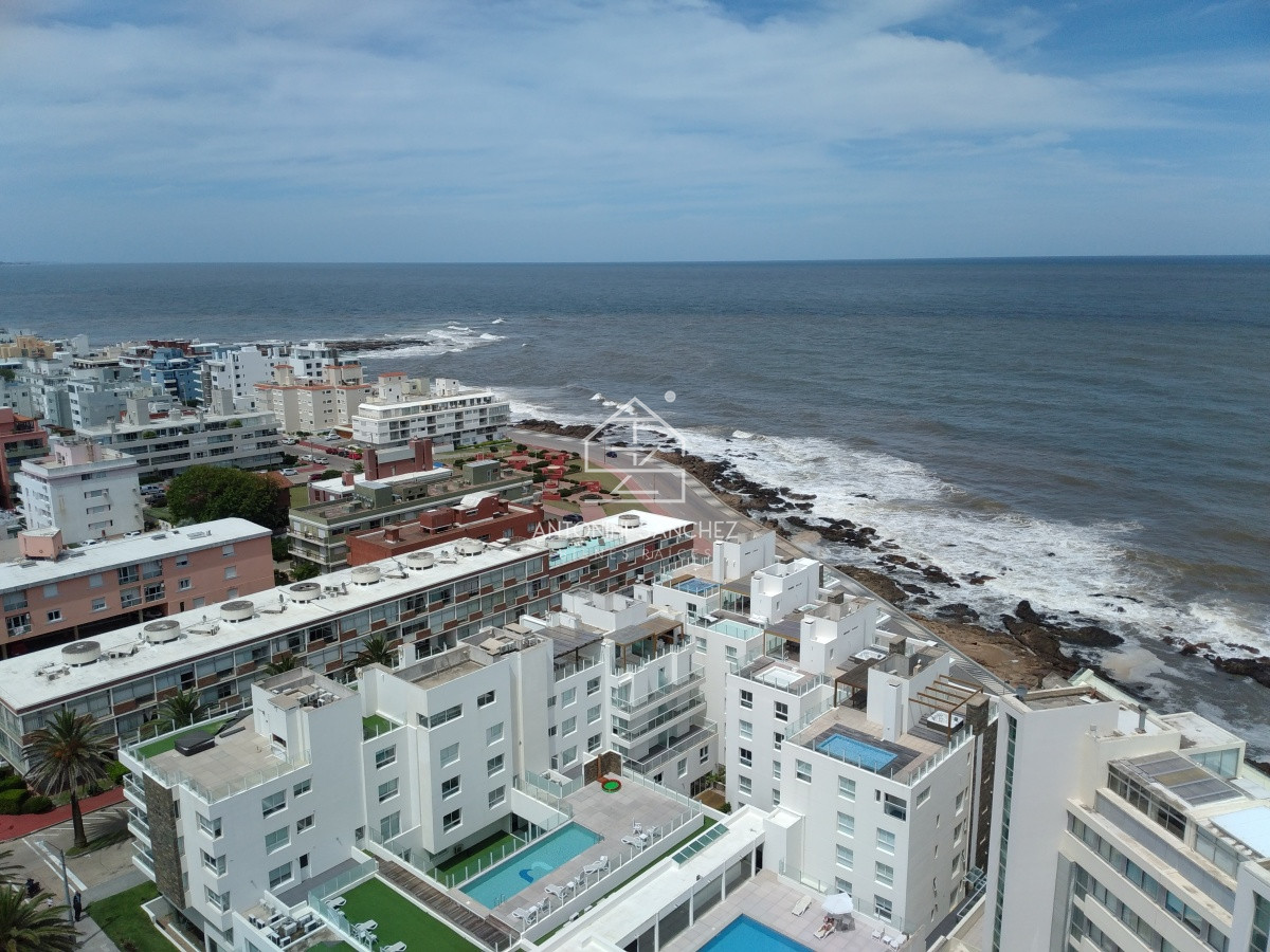 Apartamento ID.1273 - apartamento en zona de Peninsula  con hermosa vista a playa brava 