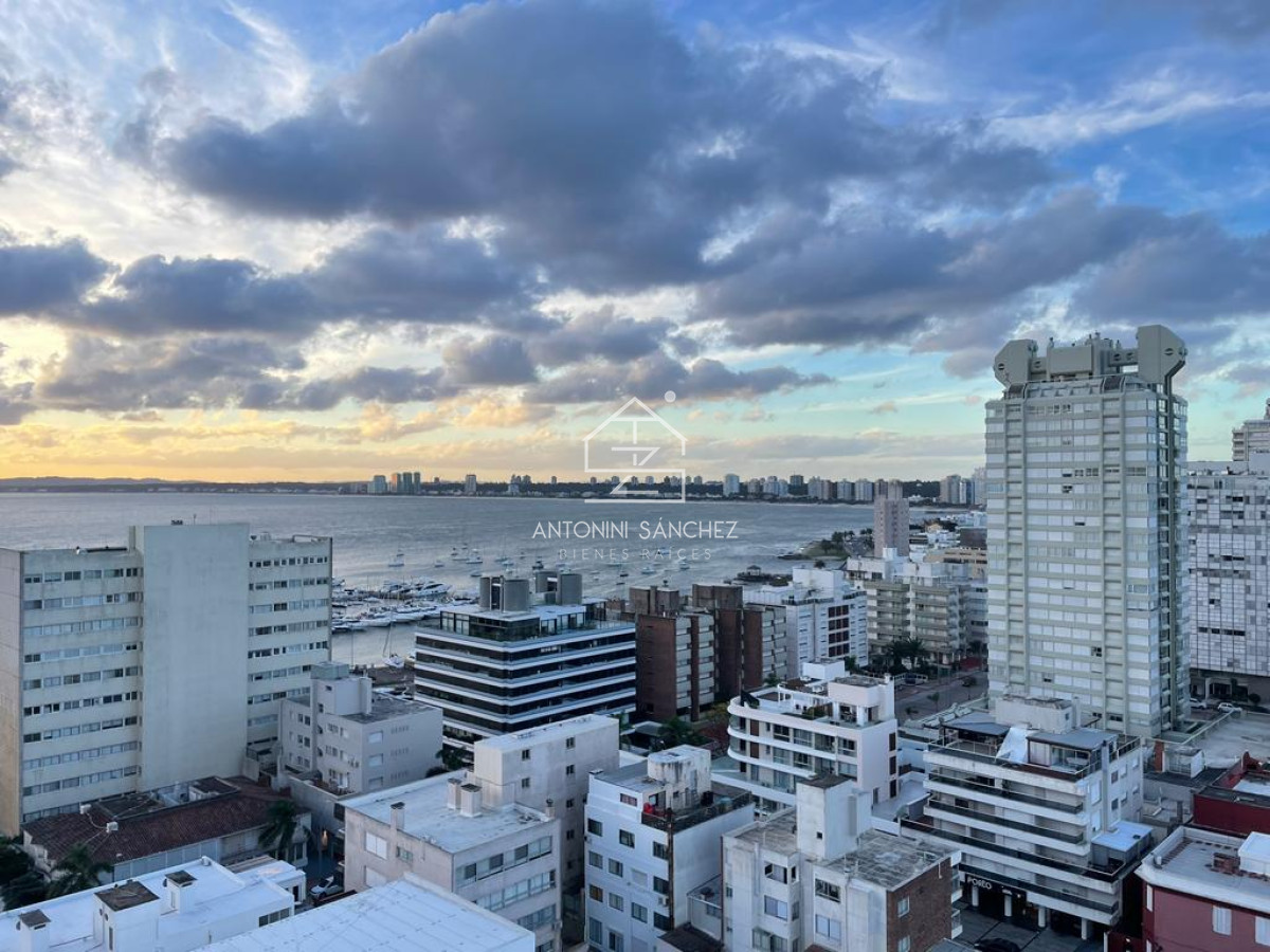 Apartamento ID.1274 - Apartamento en torre de categoría 
