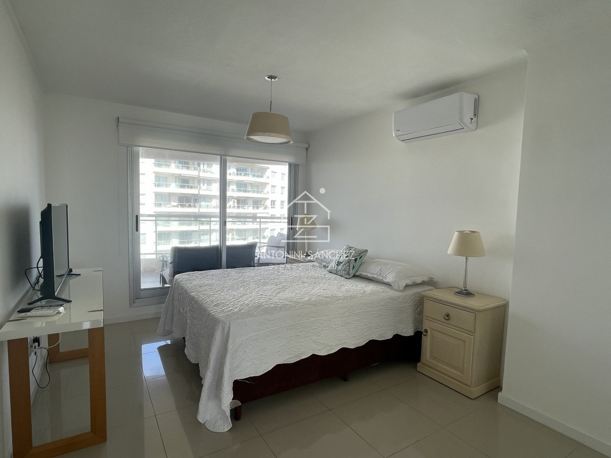 Apartamento ID.1839 - Alquiler anual apro 3 dormitorios
