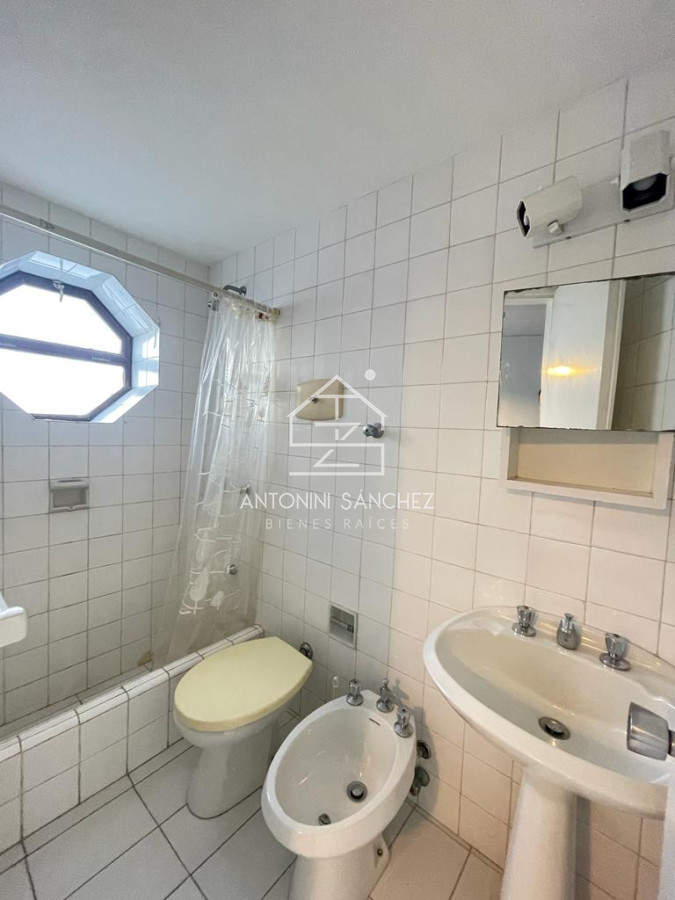Apartamento ID.1274 - Apartamento en torre de categoría 