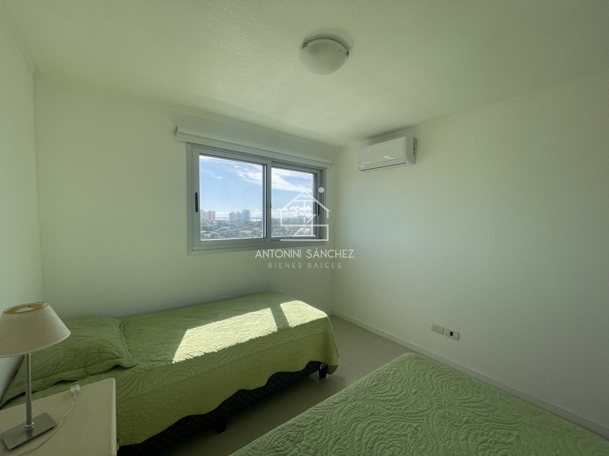 Apartamento ID.1839 - Alquiler anual apro 3 dormitorios