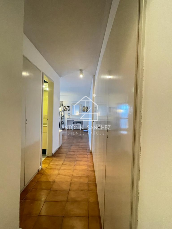 Apartamento ID.1274 - Apartamento en torre de categoría 