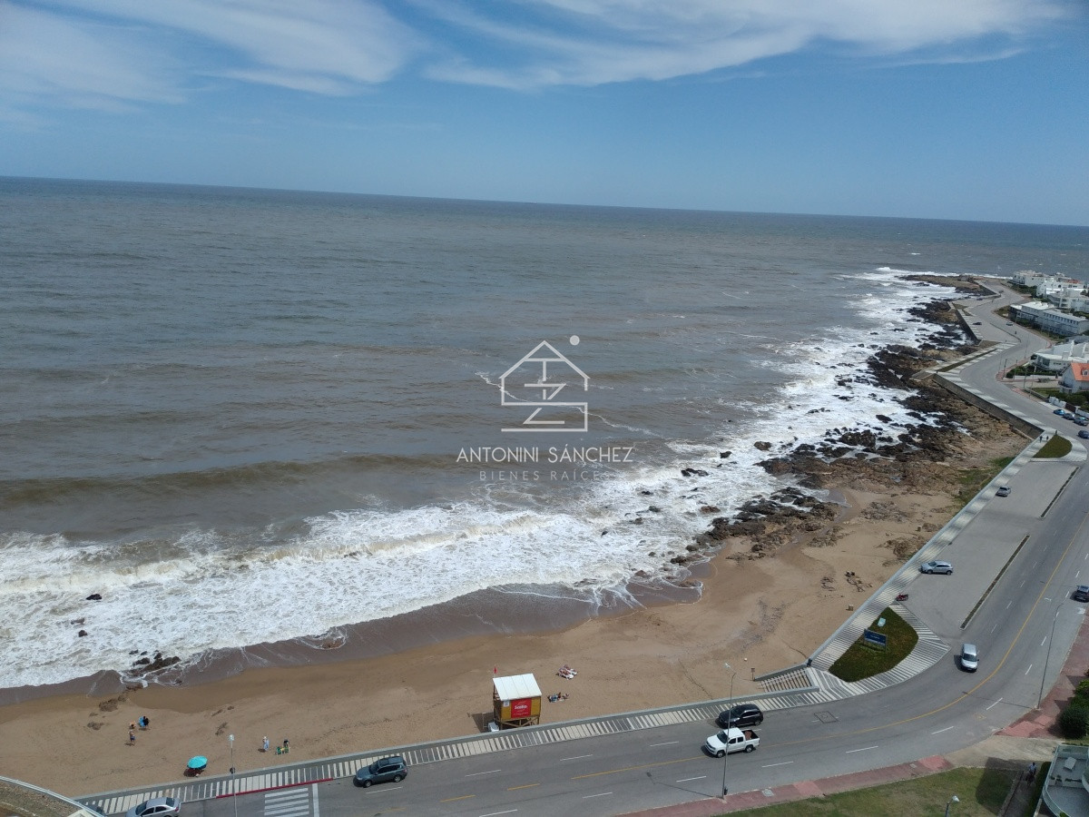 Apartamento ID.1273 - apartamento en zona de Peninsula  con hermosa vista a playa brava 