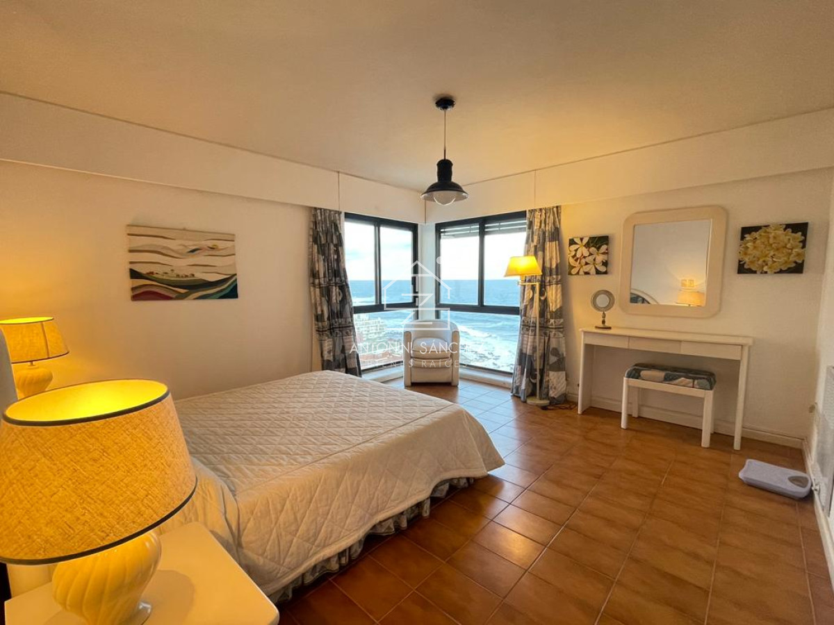 Apartamento ID.1274 - Apartamento en torre de categoría 