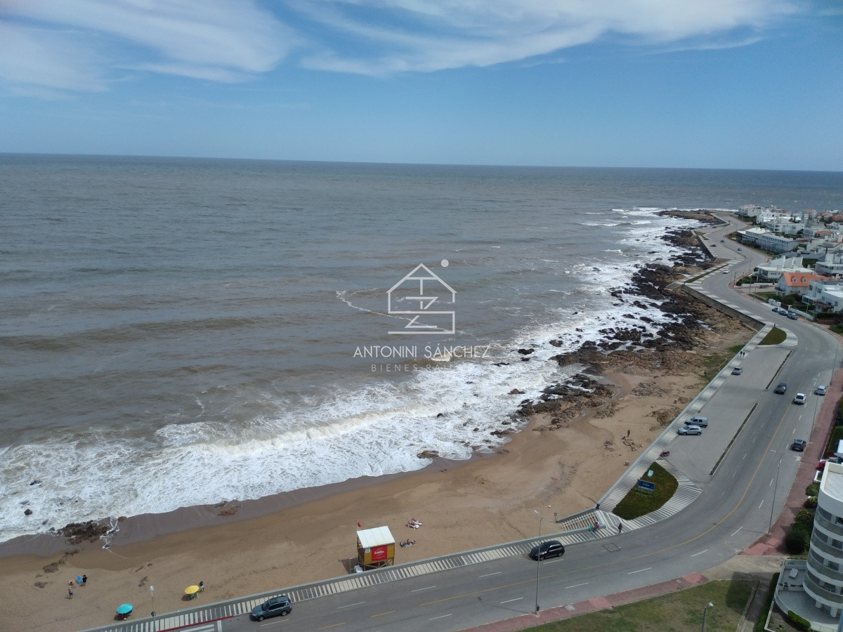 Apartamento ID.1273 - apartamento en zona de Peninsula  con hermosa vista a playa brava 
