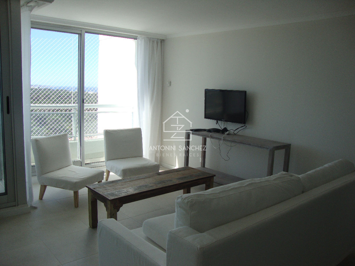Apartamento ID.938 - APARTAMENTO EN TORRE CON TODOS LOS SERVICIOS. A METROS DE PLAYA BRAVA.