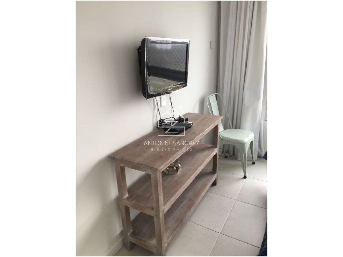 Apartamento ID.938 - APARTAMENTO EN TORRE CON TODOS LOS SERVICIOS. A METROS DE PLAYA BRAVA.