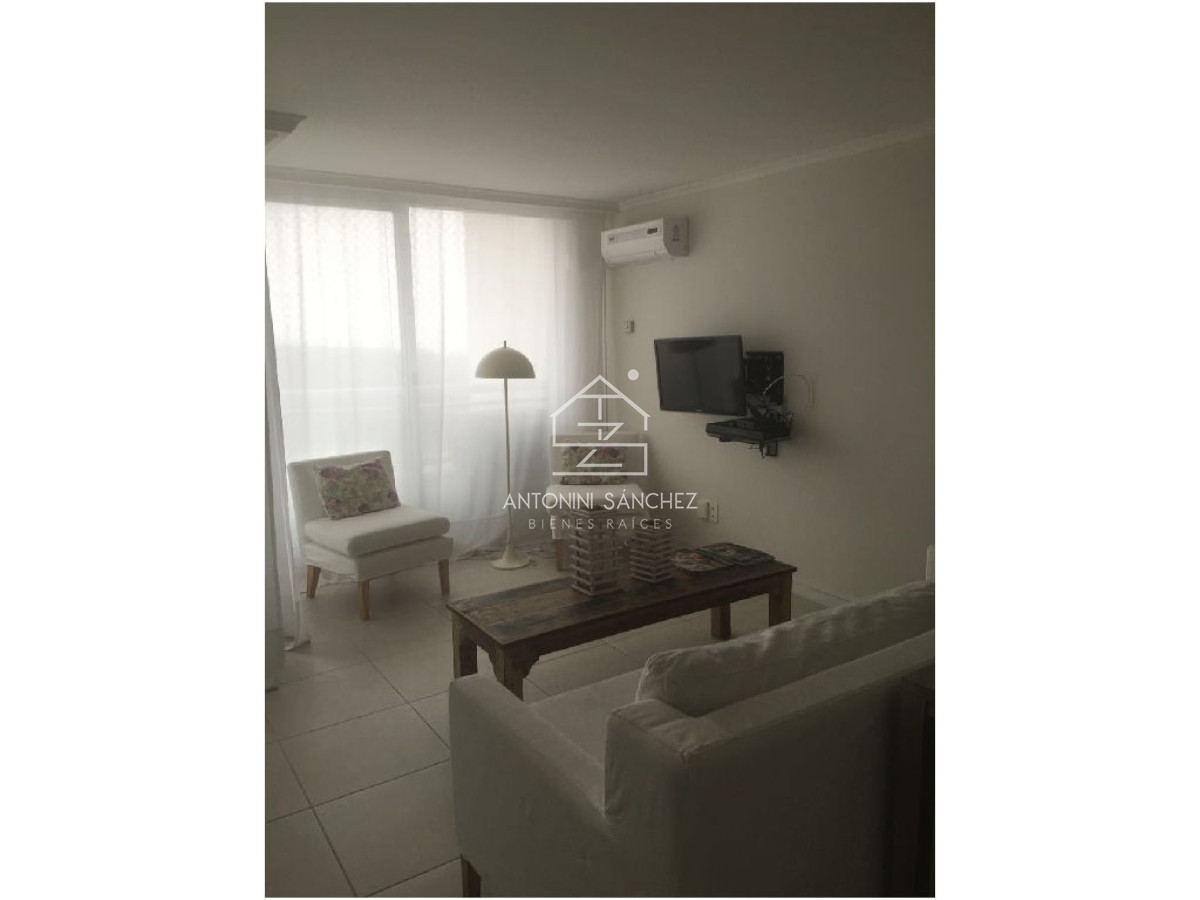 Apartamento ID.938 - APARTAMENTO EN TORRE CON TODOS LOS SERVICIOS. A METROS DE PLAYA BRAVA.