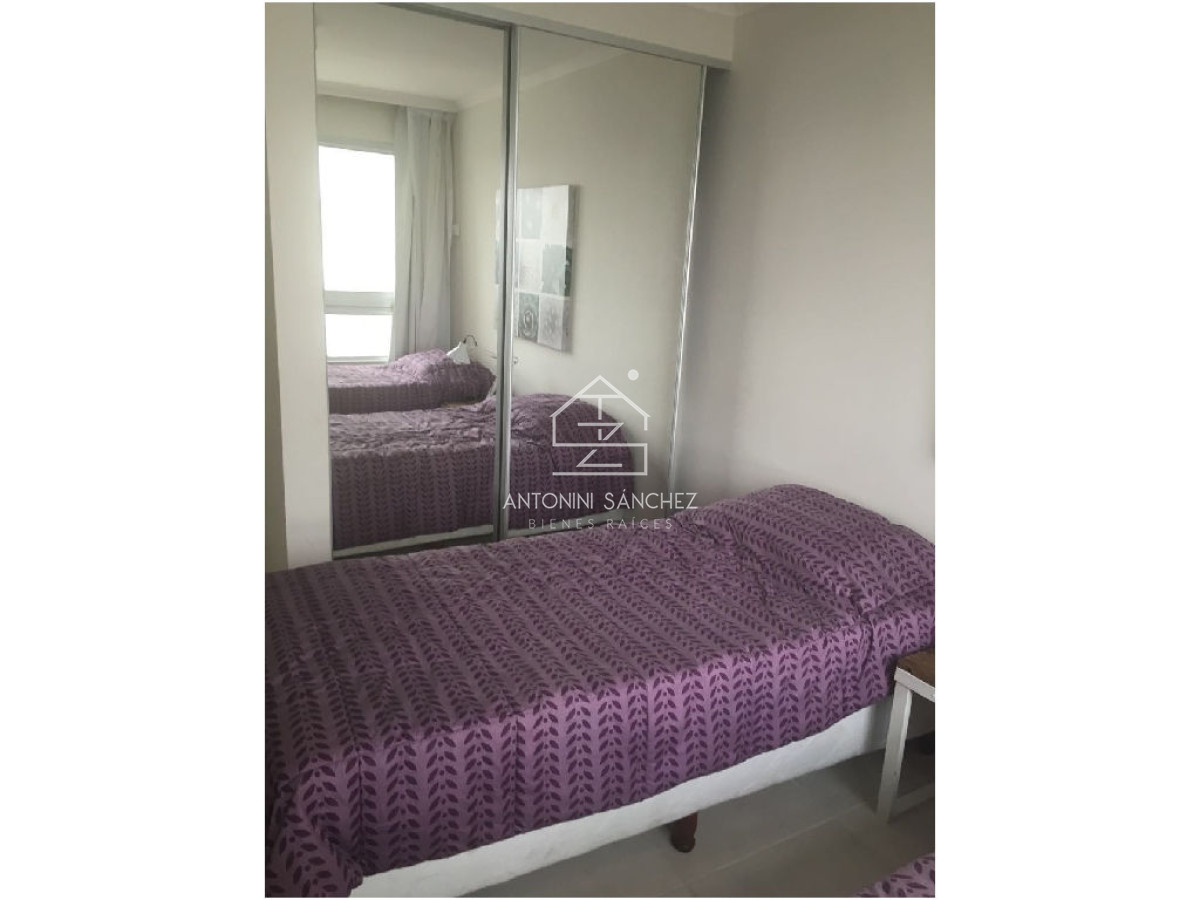 Apartamento ID.938 - APARTAMENTO EN TORRE CON TODOS LOS SERVICIOS. A METROS DE PLAYA BRAVA.