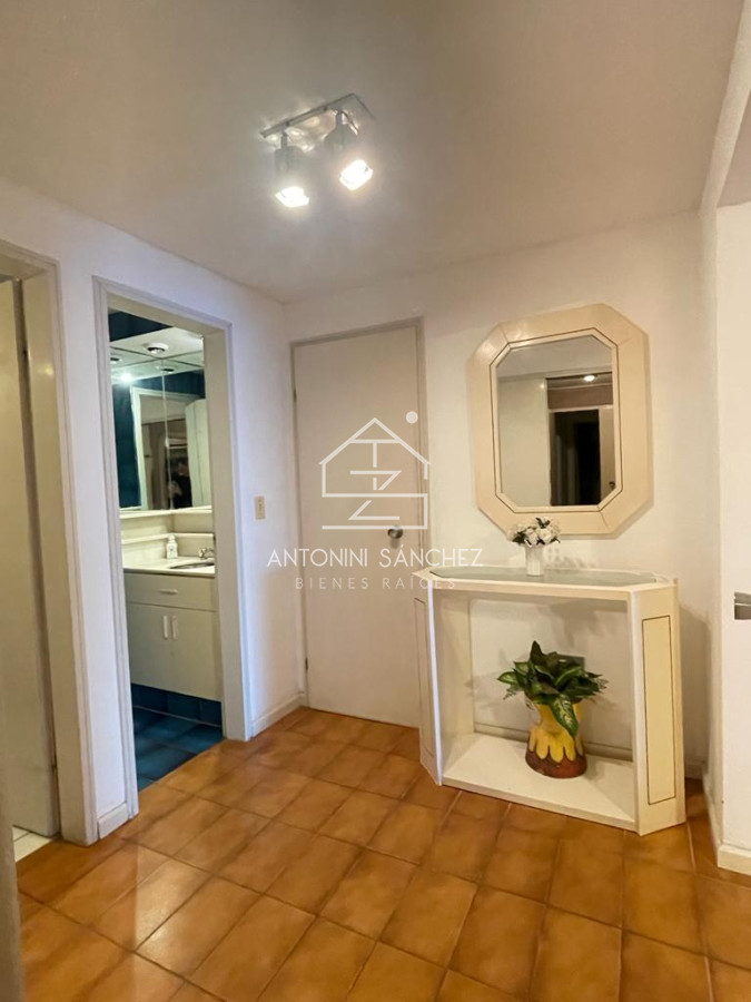 Apartamento ID.1274 - Apartamento en torre de categoría 