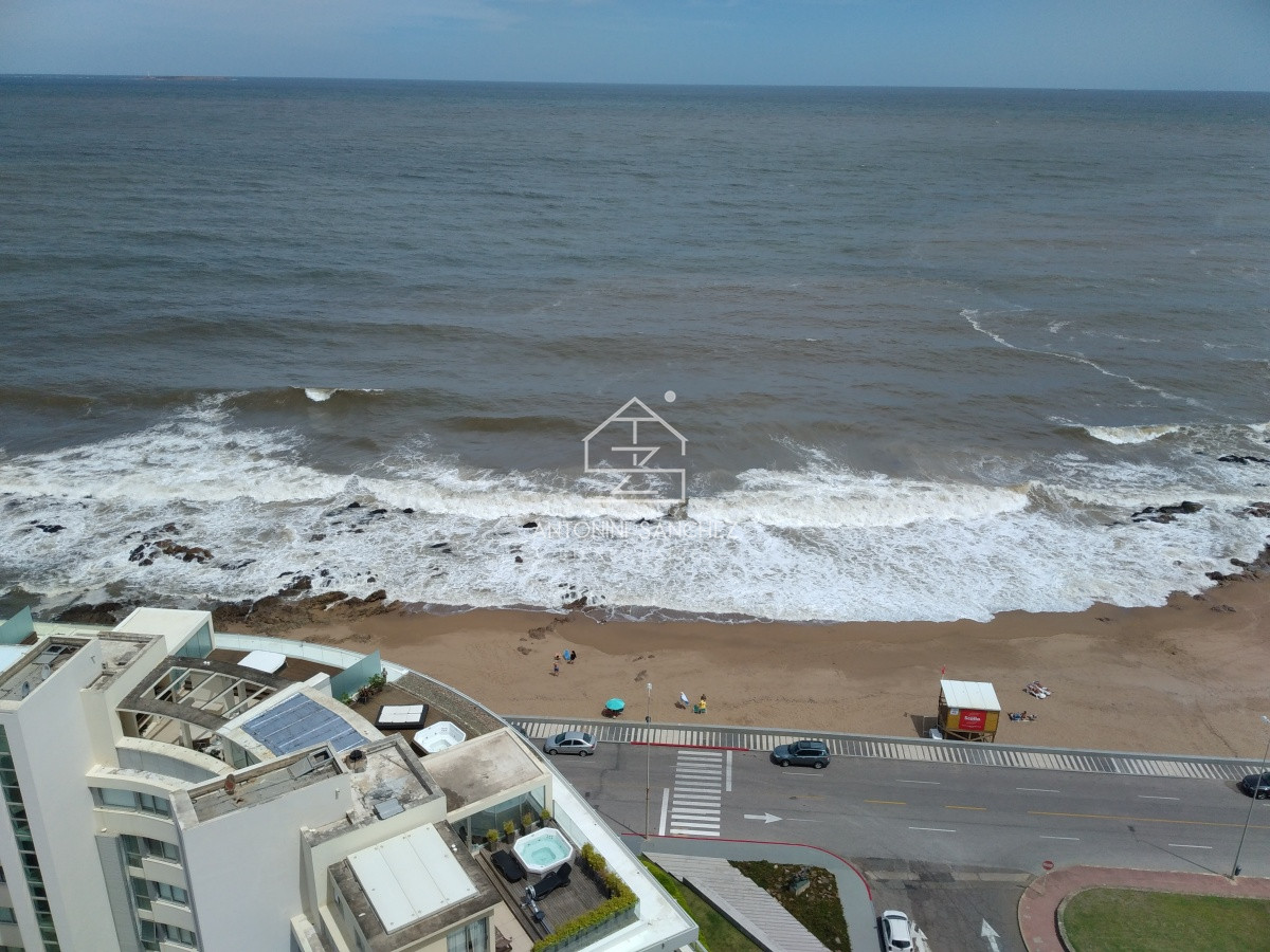 Apartamento ID.1273 - apartamento en zona de Peninsula  con hermosa vista a playa brava 