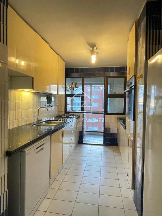 Apartamento ID.1274 - Apartamento en torre de categoría 