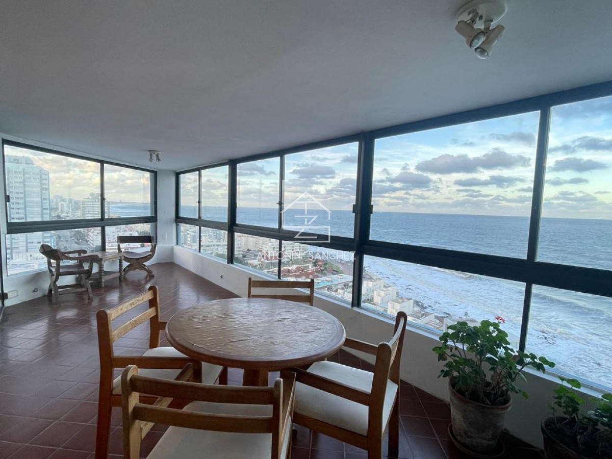 Apartamento ID.1274 - Apartamento en torre de categoría 