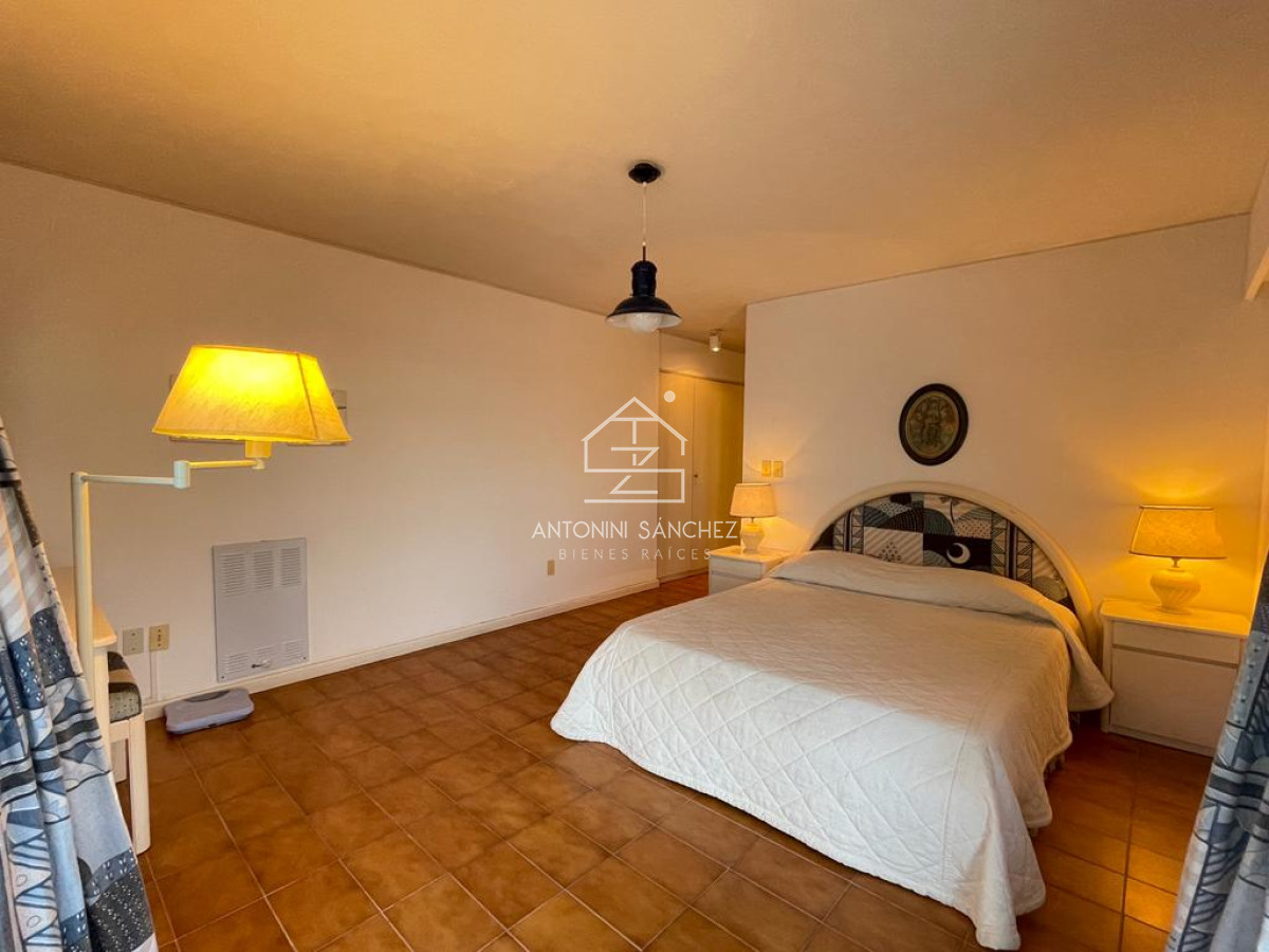 Apartamento ID.1274 - Apartamento en torre de categoría 