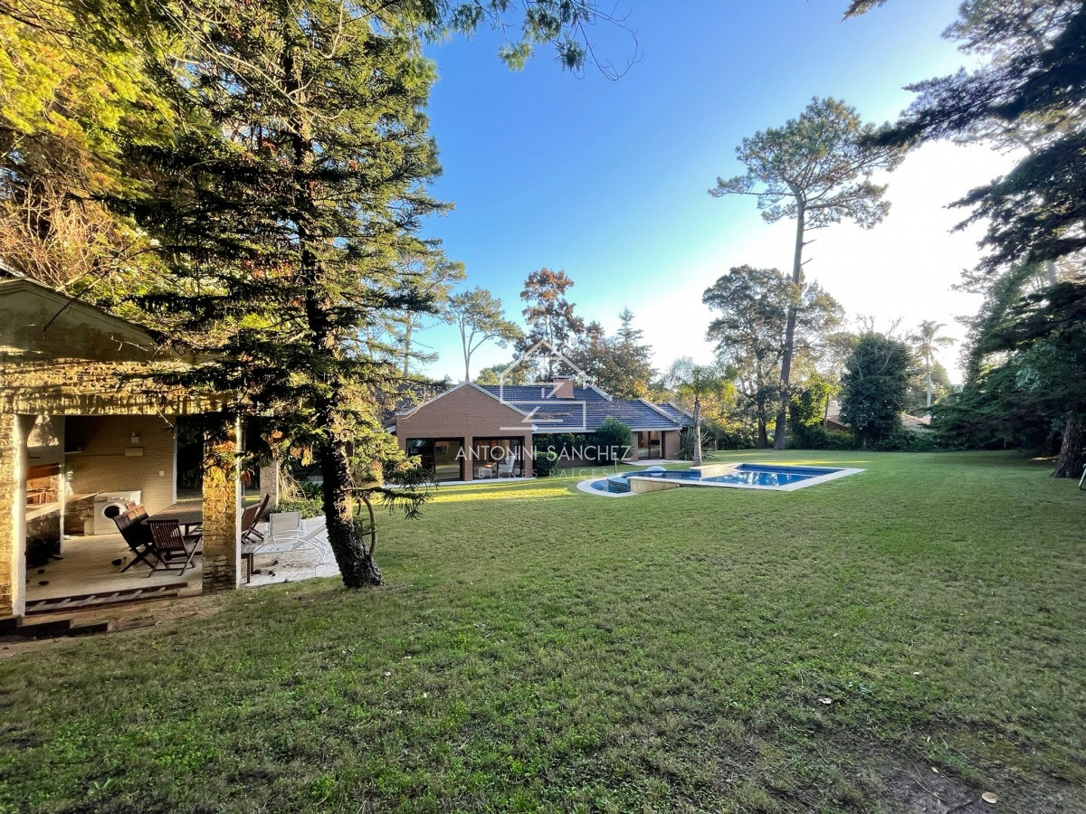 Casa ID.2115 - Magnifica residencia  