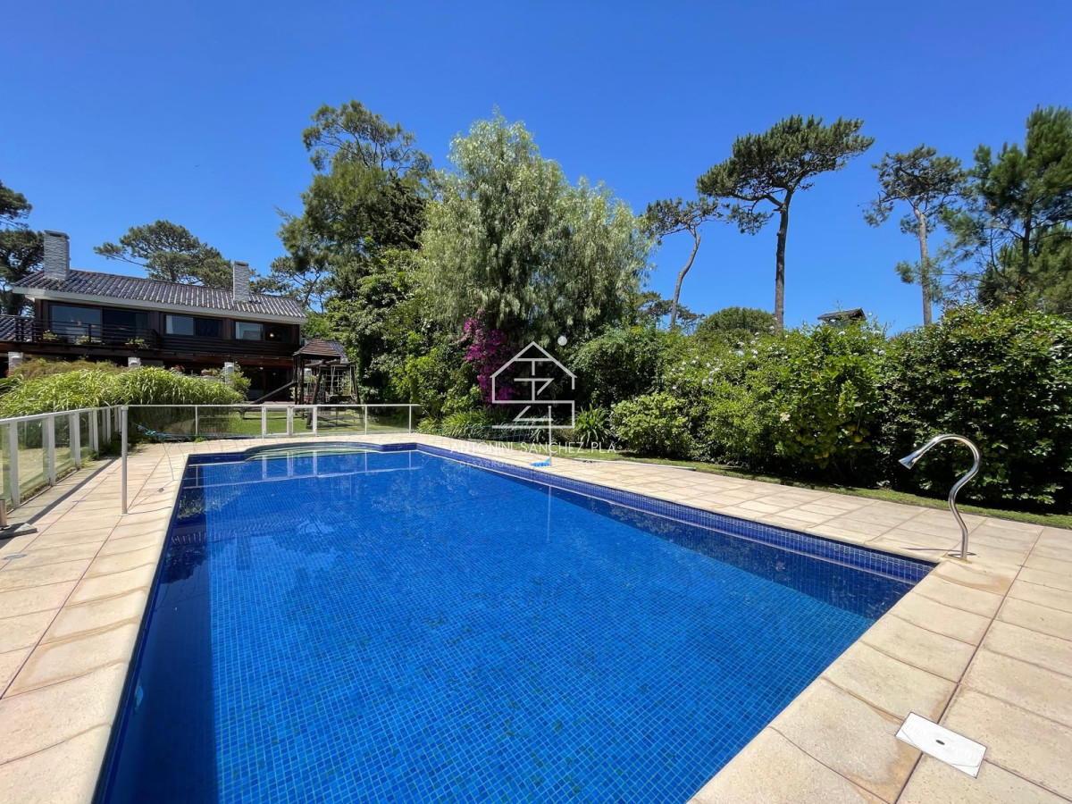 Casa ID.3959 - Magnifica casa en Punta del Este 