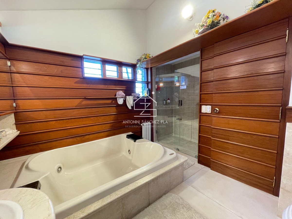 Casa ID.3959 - Magnifica casa en Punta del Este 