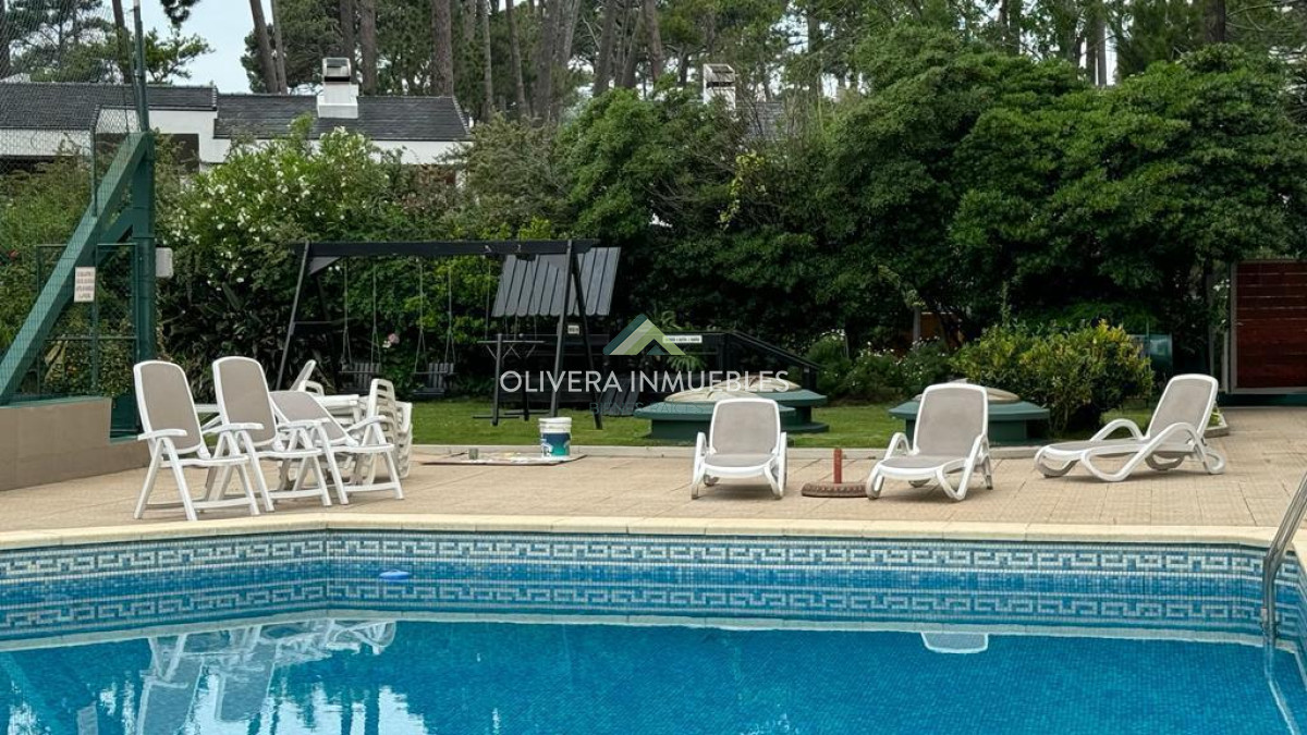 Apartamento ID.12681 - Apartamento en venta de 3 dormitorios en Punta del Este