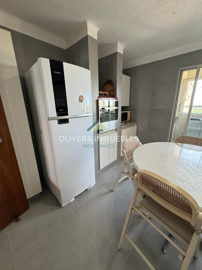 Apartamento ID.12681 - Apartamento en venta de 3 dormitorios en Punta del Este