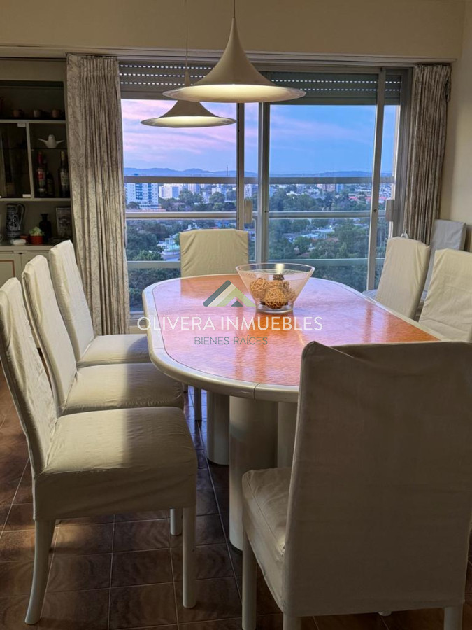 Apartamento ID.12681 - Apartamento en venta de 3 dormitorios en Punta del Este