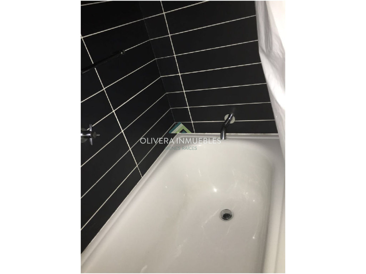 Apartamento ID.12232 - Apartamento de dos dormitorios en alquiler anual 