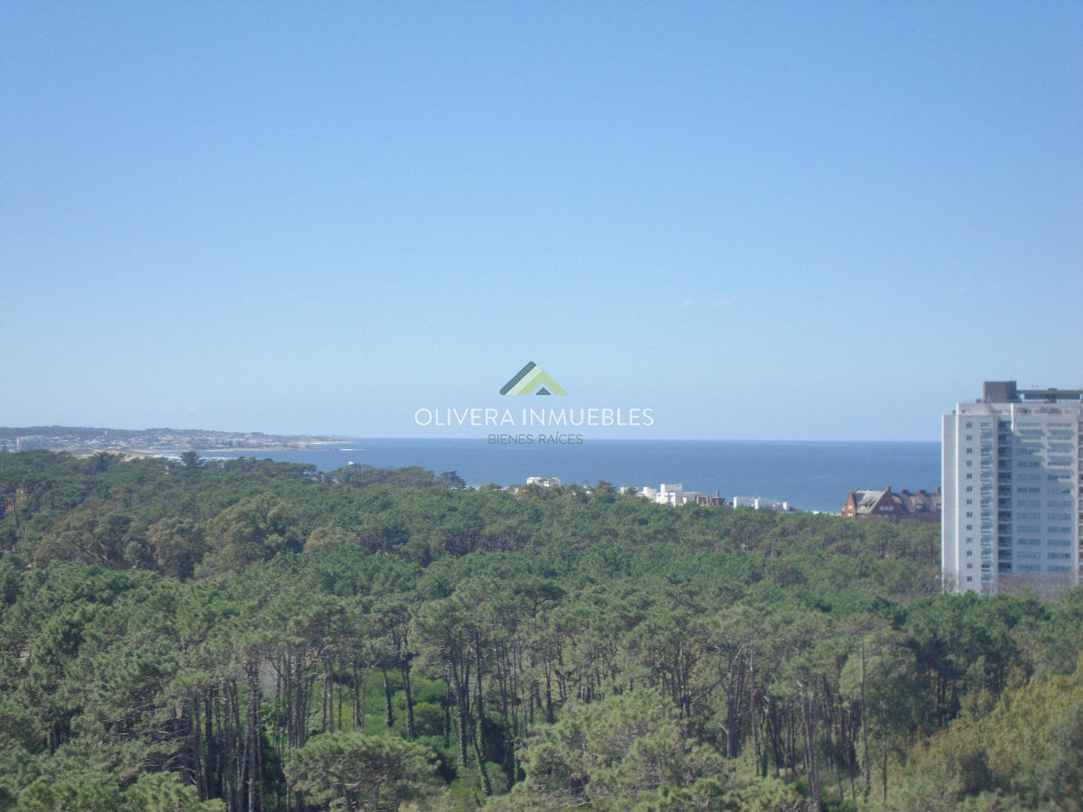 Apartamento ID.12232 - Apartamento de dos dormitorios en alquiler anual 