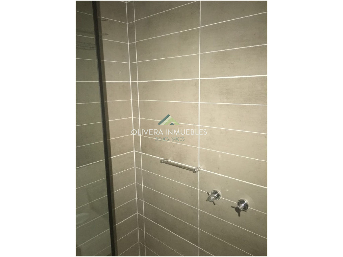 Apartamento ID.12232 - Apartamento de dos dormitorios en alquiler anual 