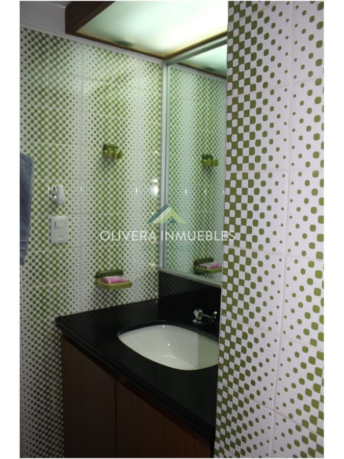 Apartamento ID.12686 - Apartamento en venta de 3 dormitorios en Peninsula, Punta del Este