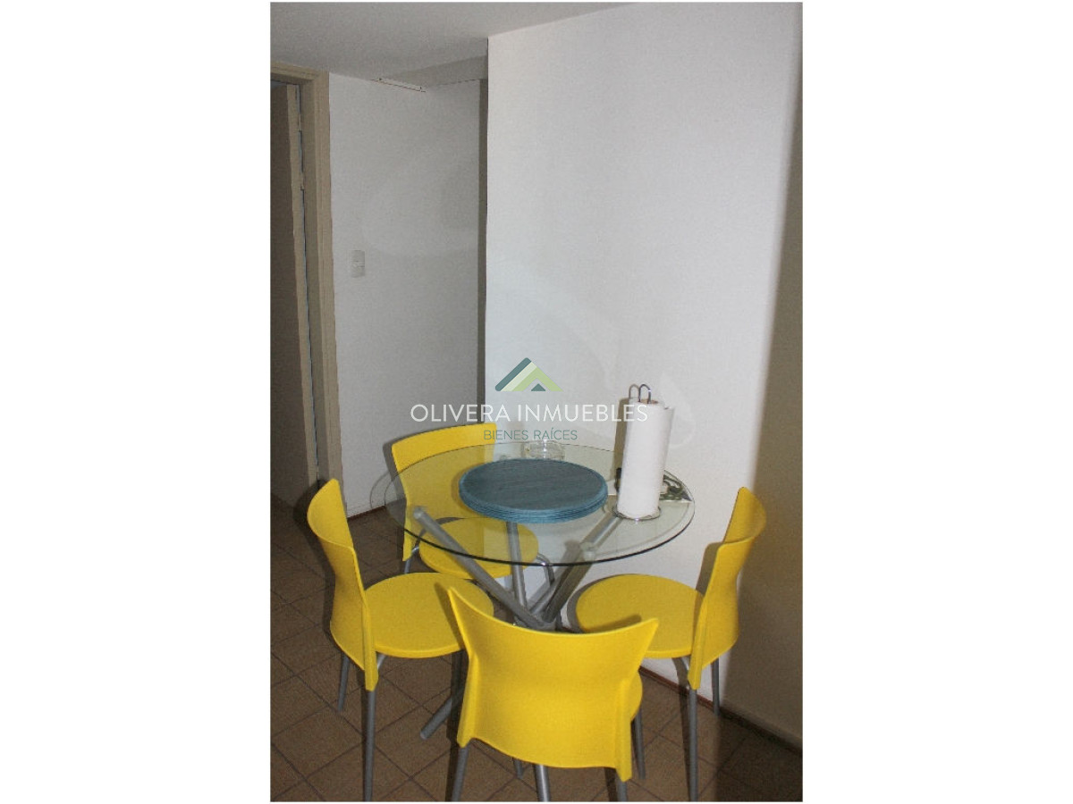 Apartamento ID.12686 - Apartamento en venta de 3 dormitorios en Peninsula, Punta del Este