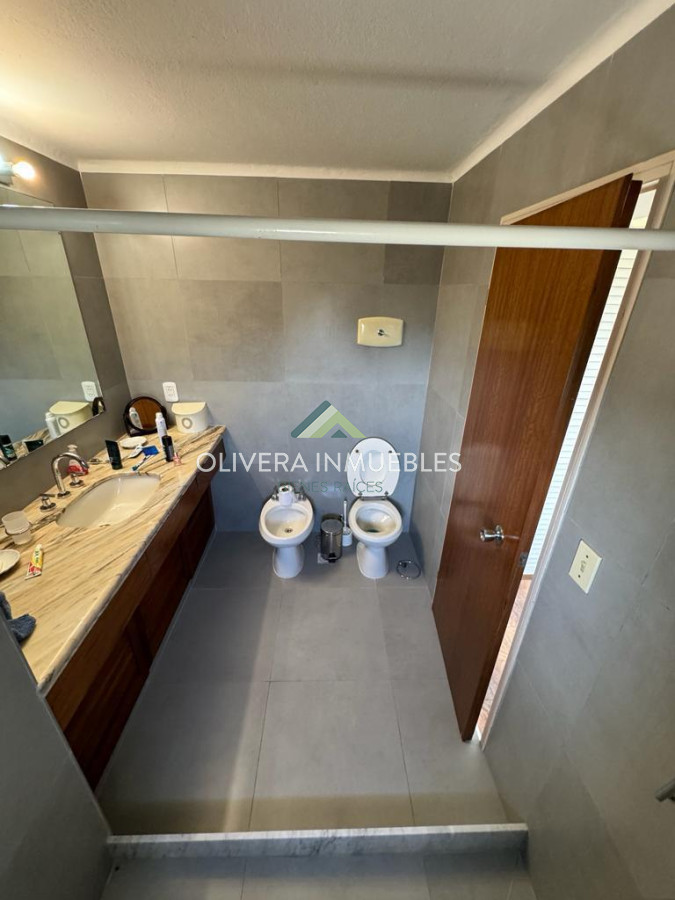 Apartamento ID.12681 - Apartamento en venta de 3 dormitorios en Punta del Este