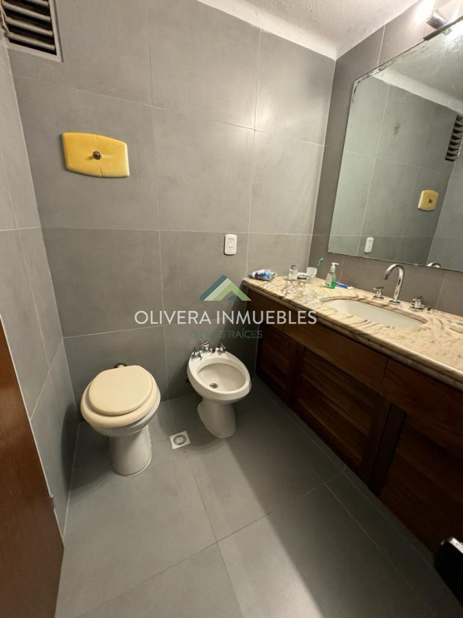 Apartamento ID.12681 - Apartamento en venta de 3 dormitorios en Punta del Este