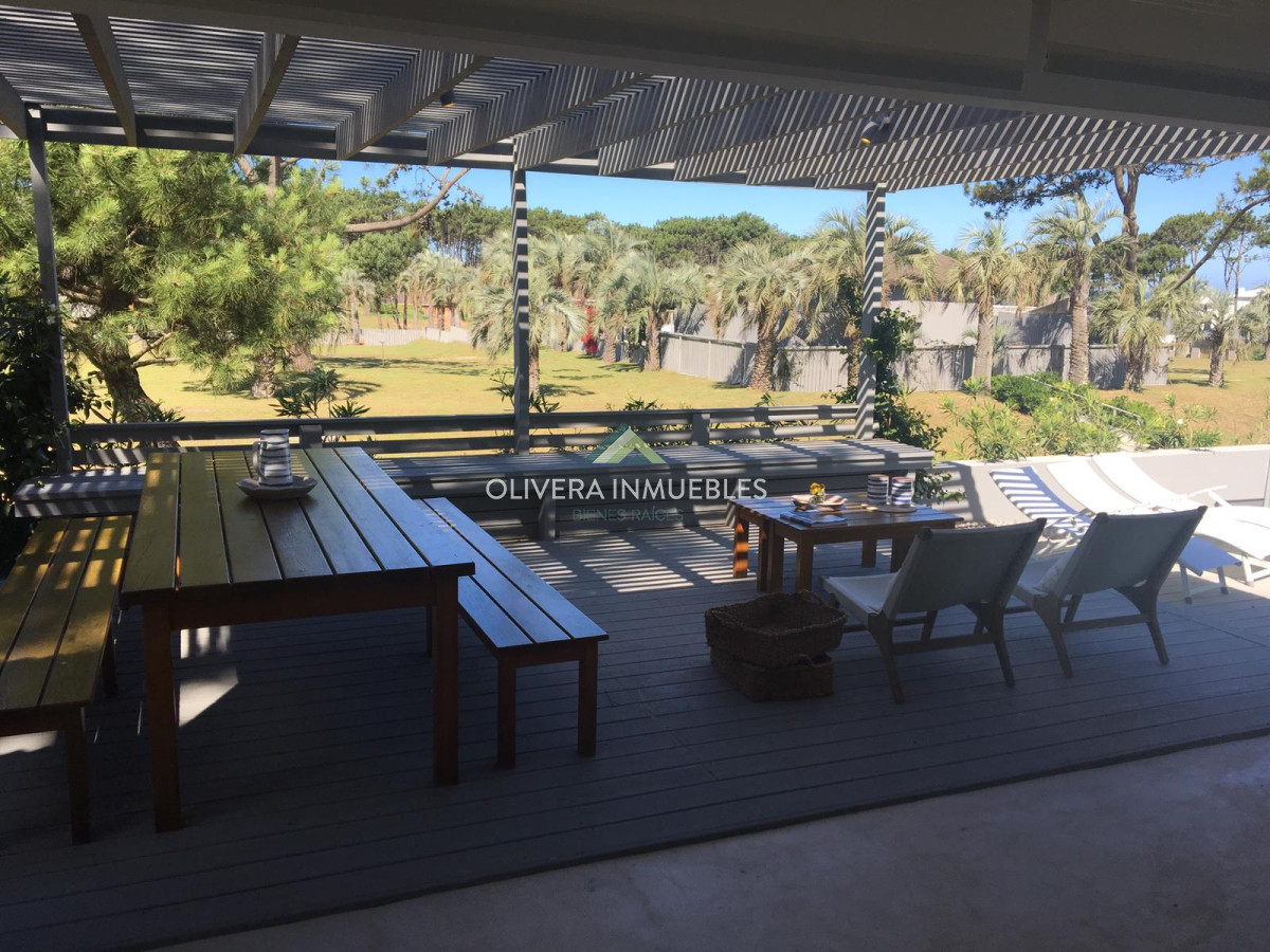 Casa ID.12356 - Casa en venta de 5 dormitorios, Jose Ignacio, Punta del Este
