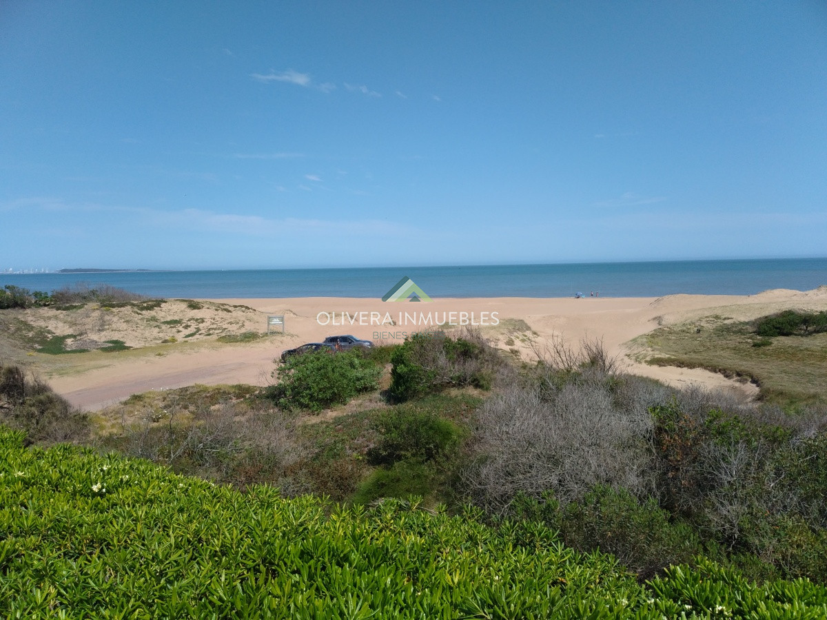 Casa ID.12355 - Casa en venta de 5 dormitorios frente al mar, Punta Ballena, Punta del Este