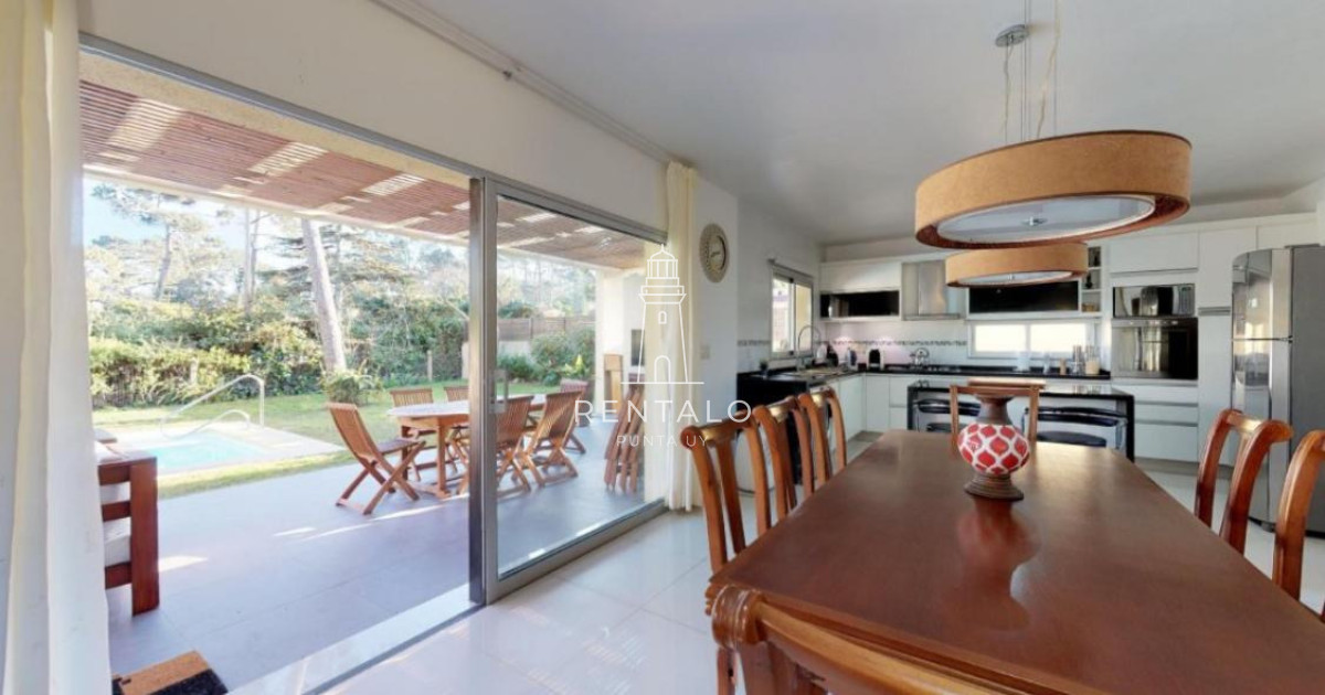 Casa ID.1136 - Casa en venta en Punta del este en playa Mansa 