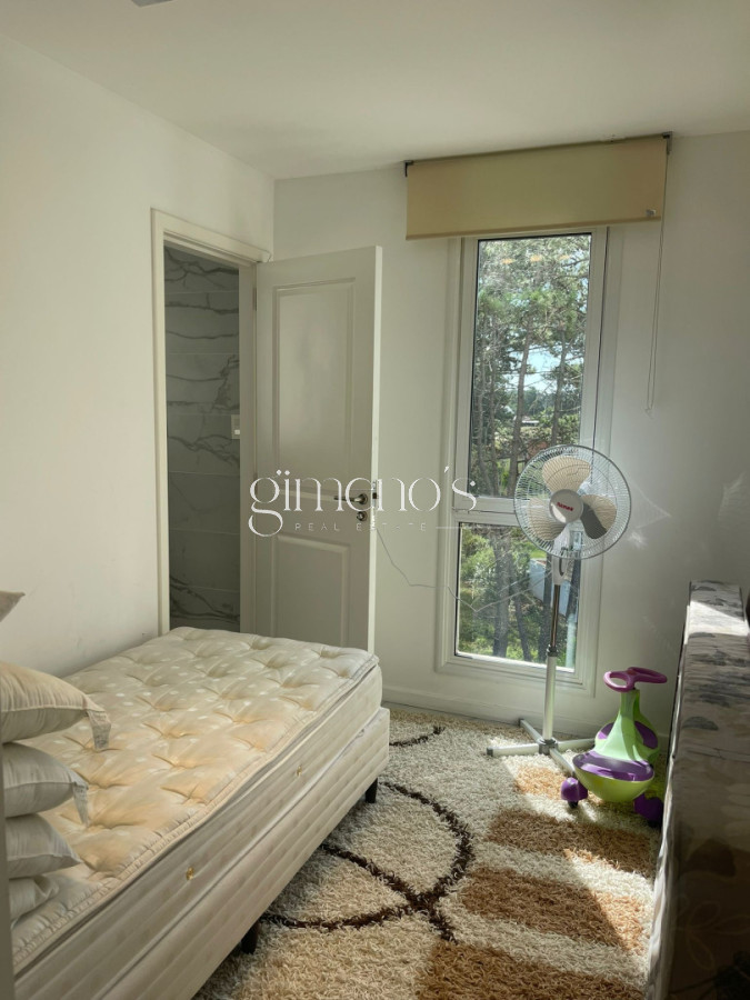 Apartamento ID.1013 - Apartamento de 3 suites en Venta Piedra del Chileno - Punta del Este