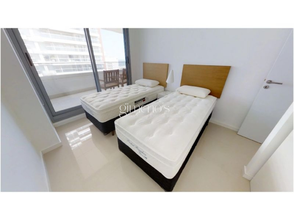 Apartamento ID.299 - Venta de Apartamento 2 Dormitorios - Punta del Este - Playa Brava 