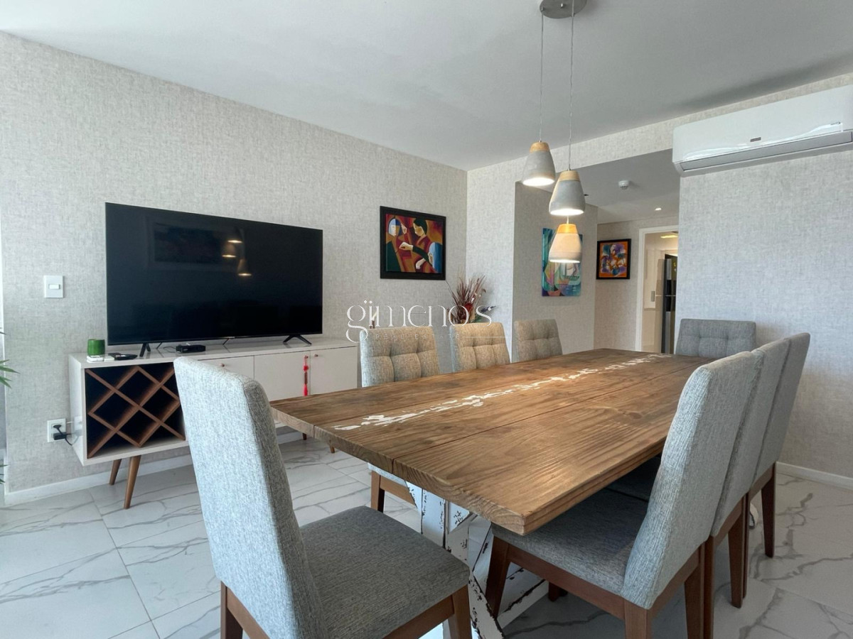 Apartamento ID.1013 - Apartamento de 3 suites en Venta Piedra del Chileno - Punta del Este