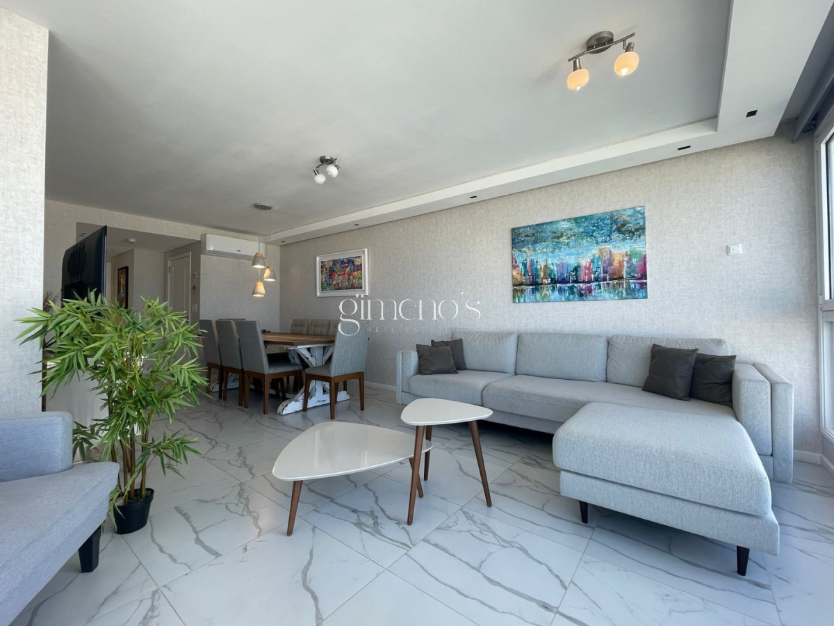 Apartamento ID.1013 - Apartamento de 3 suites en Venta Piedra del Chileno - Punta del Este