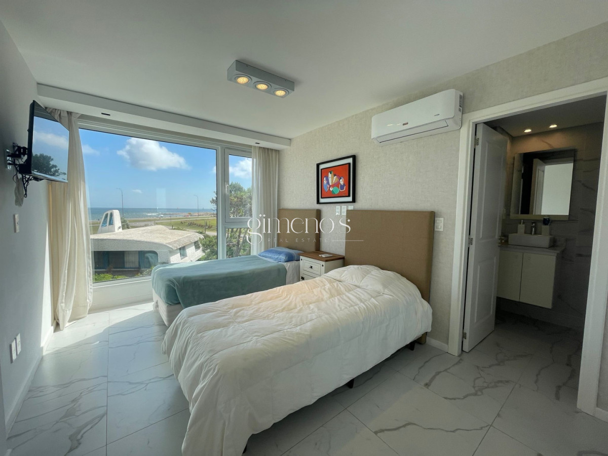 Apartamento ID.1013 - Apartamento de 3 suites en Venta Piedra del Chileno - Punta del Este