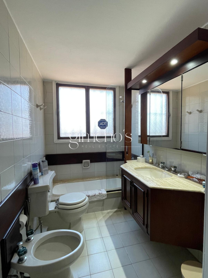 Casa ID.272 - Venta Casa en Punta del Este - Playa Mansa 