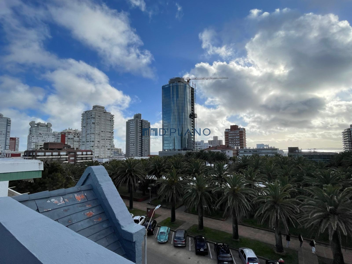 Apartamento ID.90 - EN PENINSULA CON AZOTEA PROPIA CON PARRILLERO Y JACUZZI