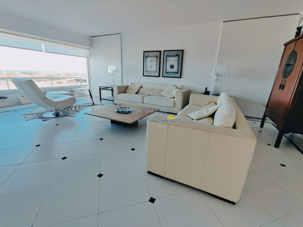 Brava - GoPunta - Portal Inmobiliario de Punta del Este - Maldonado