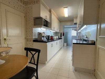 Amplio apartamento en primera línea  - AND8691A