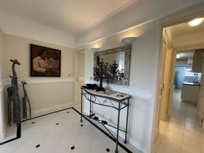 Amplio apartamento en primera línea  - AND8691A