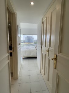 Amplio apartamento en primera línea  - AND8691A