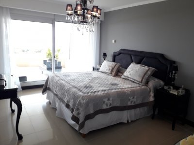 Apartamento en Punta del Este, Brava - AND912A