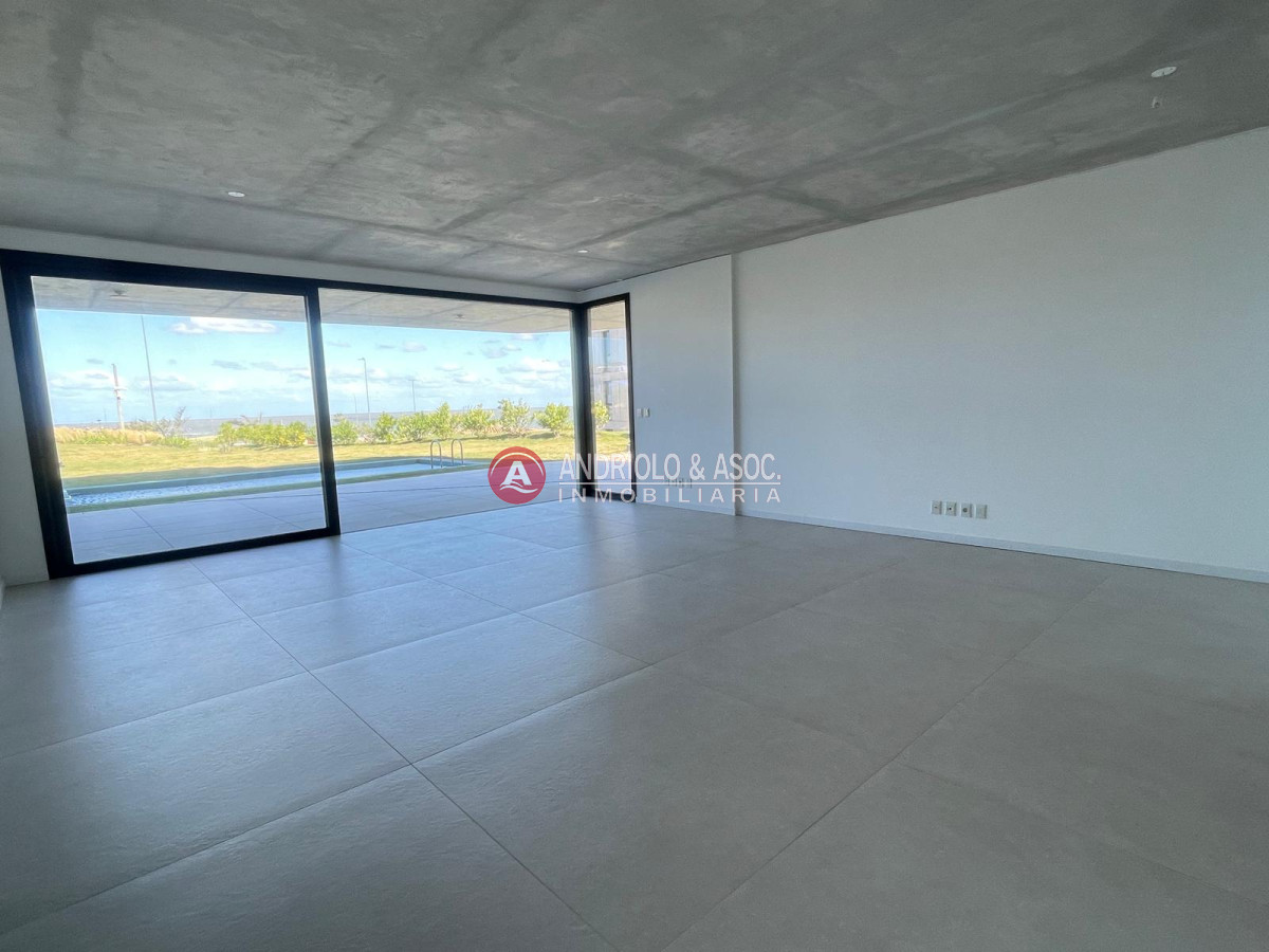 Apartamento en Manantiales, Manantiales - AND9463A